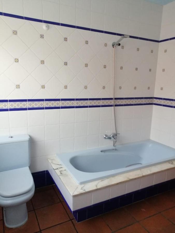 Piso Centrico Y Amplio En Praza Do Regueiro, A Illa De Arousa Buitenkant foto